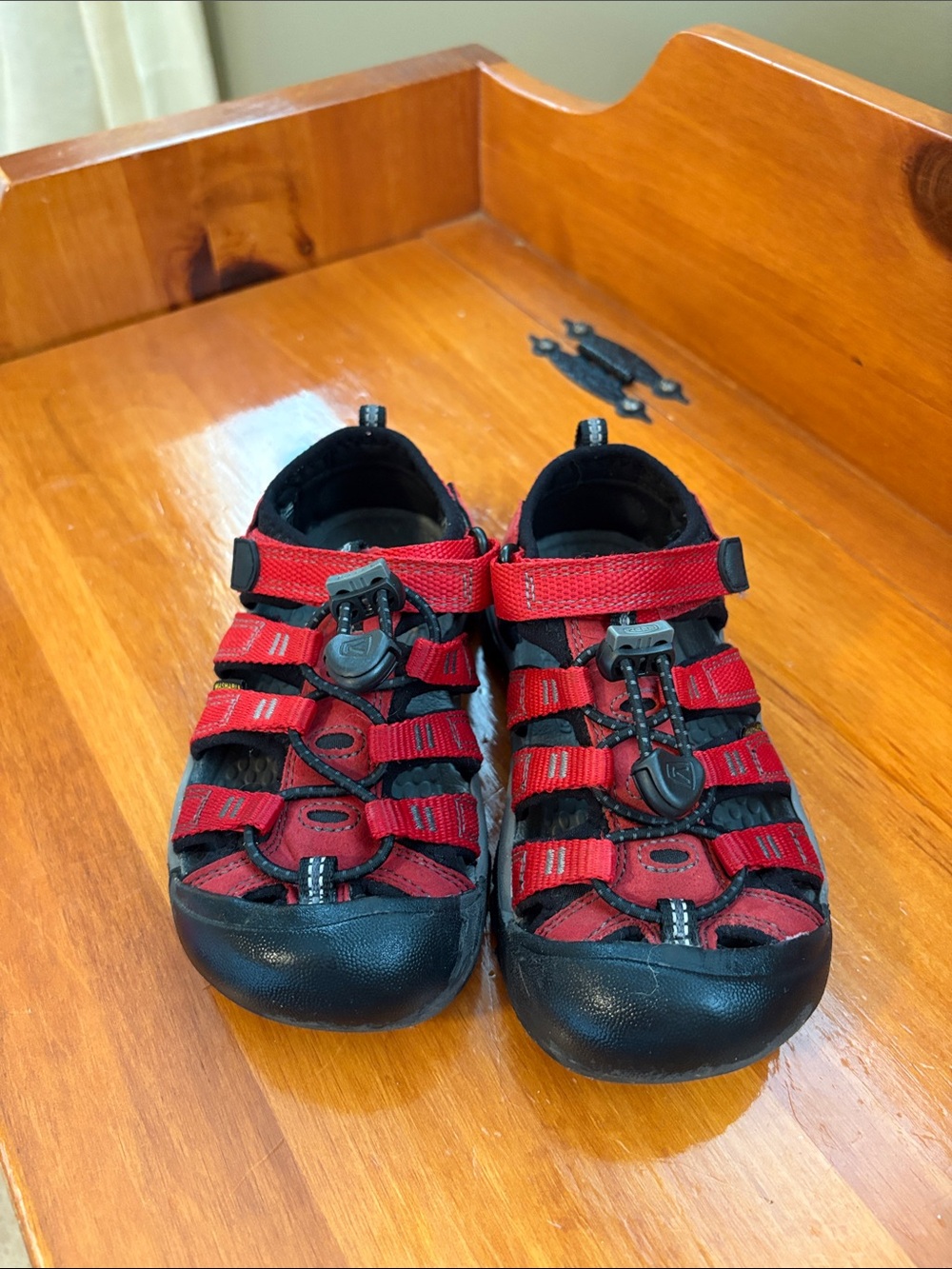 KEEN Kids Red Closed-Toe Sandals. Like New. Size 12